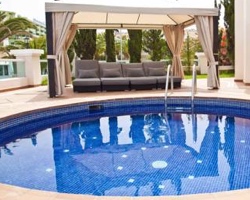 Suites con piscina privada en Flamingo Suites en Adeje.