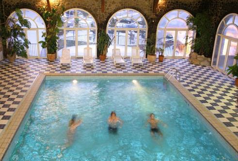 Hoteles con piscina cubierta y al aire libre en Andorra la Vella