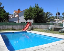 Casa con piscina privada Moradia com Piscina - Almada