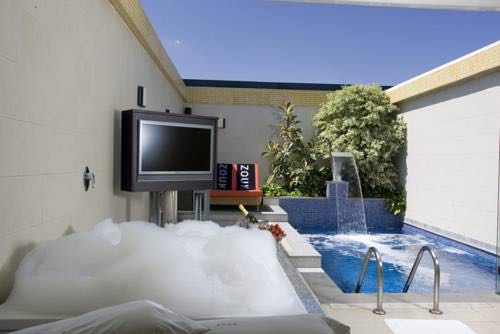 Seleccion de hoteles, apartamentos y villas con piscina privada en Madrid